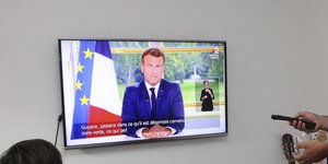 Διάγγελμα του Γάλλου προέδρου Εμανουέλ Μακρόν στη γαλλική τηλεόραση