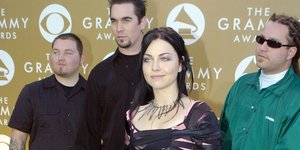η Amy Lee και το συγκρότημα Evanescence