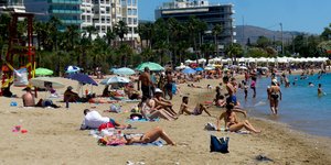 Καιρός: Το καλοκαίρι είναι εδώ: Πού θα δείξει 38 βαθμούς το θερμόμετρο την Τρίτη