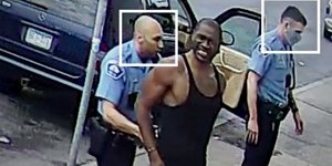 Η στιγμή της σύλληψης του Τζορτζ Φλόιντ