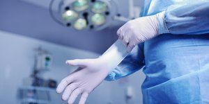 Κατηγορείται για τον θάνατο τουλάχιστον τριών ατόμων