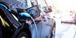 Ηλεκτρικό αυτοκίνητο στη διάρκεια φόρτισης