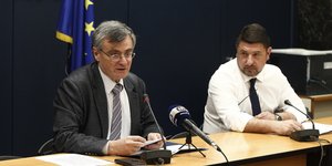 κορωνοϊός Σωτήρης Τσιόδρας και Νίκος Χαρδαλιάς