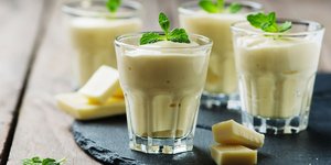 Συνταγή για βελούδινη λευκή μους σοκολάτας