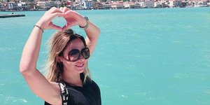 Μελίνα Ασλανίδου: Ποζάρει με το μπικίνι της και ρίχνει το Instagram με το ντεκολτέ της!