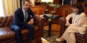 Τετ α τετ Μητσοτάκη-Σακελλαροπούλου