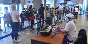 Αρση μέτρων στα αεροδρόμια