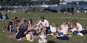 πικ νικ σε γρασιδι 