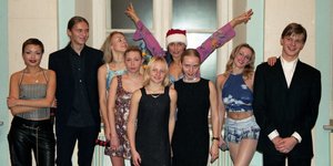 Άγνωστες φωτογραφίες των κορών του Βλαντιμίρ Πούτιν 