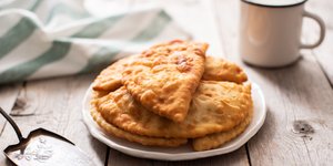 Συνταγή για τηγανόψωμο με φέτα