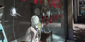 Καταστροφές στην Ερμου