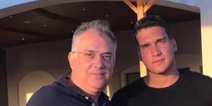 Ο Τάκης Θεοδωρικάκος με τον γιο του, Δημήτρη