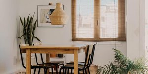 σπίτι με φυτά