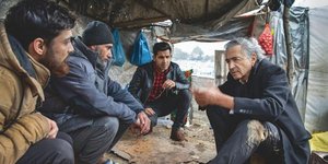 Ο Γάλλος διανοούμενος στη Μόρια της Λέσβου