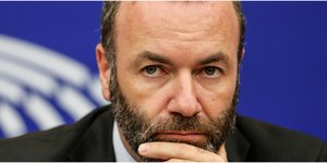 Ο επικεφαλής του ΕΛΚ Μάνφρεντ Βέμπερ