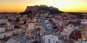 ακροπολη απο κατω πολυκατοικίες