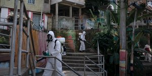 Απολύμανση σε γειτονιά της Βραζιλίας