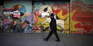 Άνδρας περπατά στην Αργεντινή