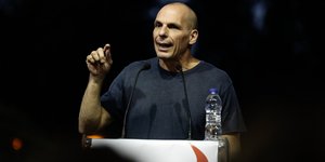 Γιάνης Βαρουφάκης