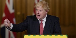 Ο Μπόρις Τζόνσον μιλά για τον κορωνοϊό