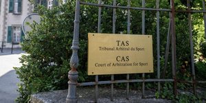 Η είσοδος στο CAS