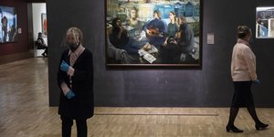 με ασπιδα στο μουσείο 