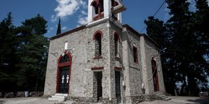 Νεκρή 16χρονη κοπέλα εντοπίστηκε έξω από εκκλησία στον λόφο του Προφήτη Ηλία στα Τρίκαλα