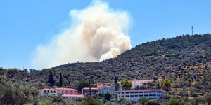 Φωτιά στη Μυτιλήνη