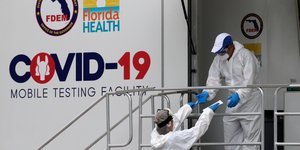 Ιατρικό προσωπικό για τον κορωνοϊό στην Φλόριντα