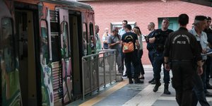 Εξιτήριο έχουν πάρει πέντε από τους οκτώ τραυματίες από το ατύχημα που συνέβη με συρμό του ΗΣΑΠ