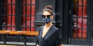 Η Κέιτι Χολμς