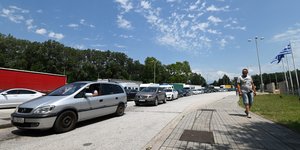κορωνοϊός ουρές αυτοκινήτων στον Προμαχώνα