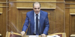 Κυριάκος Βελόπουλος στο βήμα της Βουλής