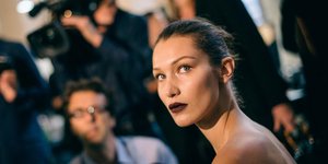 γυναίκα με κότσο