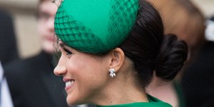 Μέγκαν Μαρκλ με πράσινο φόρεμα και πράσινο καπέλο