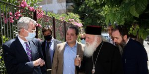 Πάιατ, Δήμτσας, Ιερώνυμος 