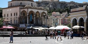 πλατεια μοναστηράκι 