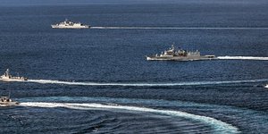 Σε επιφυλακή στο Αιγαίο τα πλοία του πολεμικού ναυτικού
