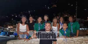Ο Ρέμος στη Σύμη με μικρές θαυμάστριές του