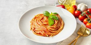 Συνταγή για κόκκινη σάλτσα για μακαρόνια