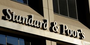 S&P : Εκτιμά ότι οι τράπεζες παγκοσμίως θα έχουν πιστωτικές ζημιές 2,1 τρισ. δολάρια έως το τέλος του 2021