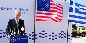 Ο Τζέφρι Πάιατ σε εκδήλωση στην Αλεξανδρούπολη