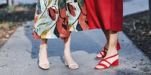 γυναίκες με σανδάλια στην εβδομάδα μόδας