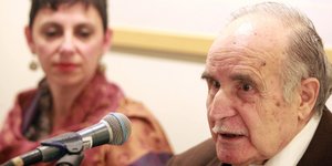 Ντίνος Χριστιανόπουλος