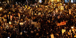 Χιλιάδες Ισραηλινοί πολιόρκησαν την κατοικία του Νετανιάχου στην Ιερουσαλήμ