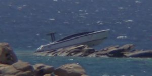 Μύκονος Στα βράχια καρφώθηκε το tender Αιγύπτιου μεγιστάνα 