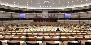 αδειο κοινοβουλιο 