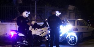 Αστυνομικοί με μηχανές στη Καλλιθέα