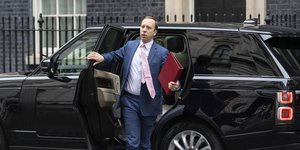 Telegraph: Νέο σώμα ειδικά σχεδιασμένο για την αντιμετώπιση της πανδημίας στη Βρετανία 