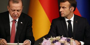 Ρετζέπ Ταγίπ Ερντογάν, Εμανουέλ Μακρόν
